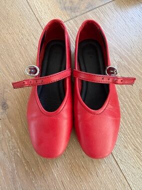 Zara girls Red Mary Jane Shoes with Adjustable Strap